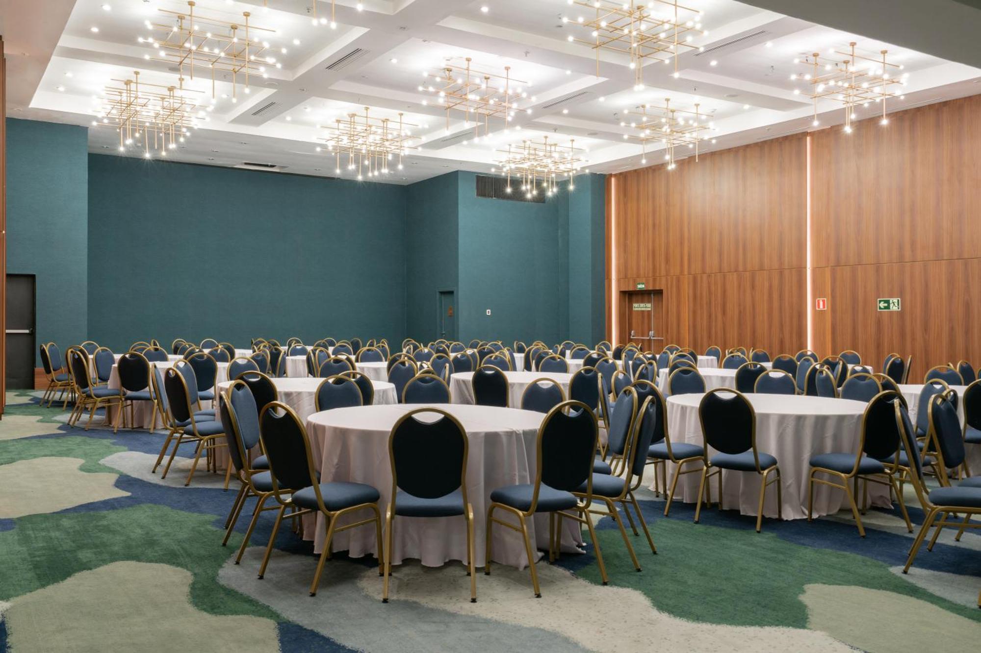 Hilton Porto Alegre, Brazil Hotel Exterior photo The 2018 conference venue, the Sheraton São Paulo.